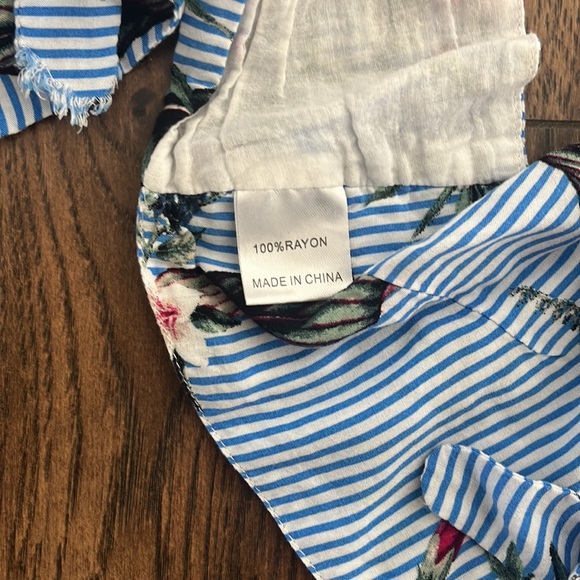 LF Seek the Label Tie Front Ruffle Strap Bra Top - Picture 6 of 6